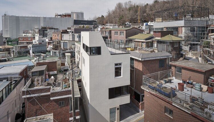 Understanding the Site: Crafting NAMSAMH House in Yongsan-gu, South Korea